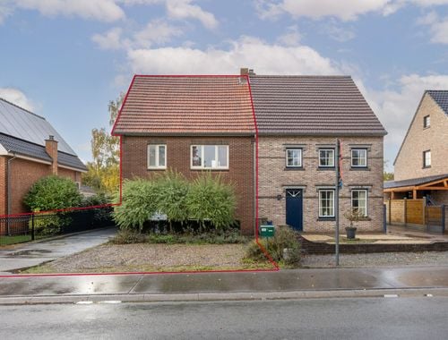                                         Maison à vendre à Peer, € 339.000
