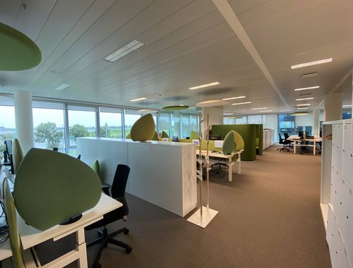                                         Bureaux à louer à Merelbeke, € 3.645,80
