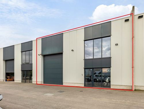                                         Entrepôt à vendre à Rijkevorsel, € 365.000
