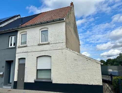                                         Maison ouvrière à vendre à Outer, € 128.000
