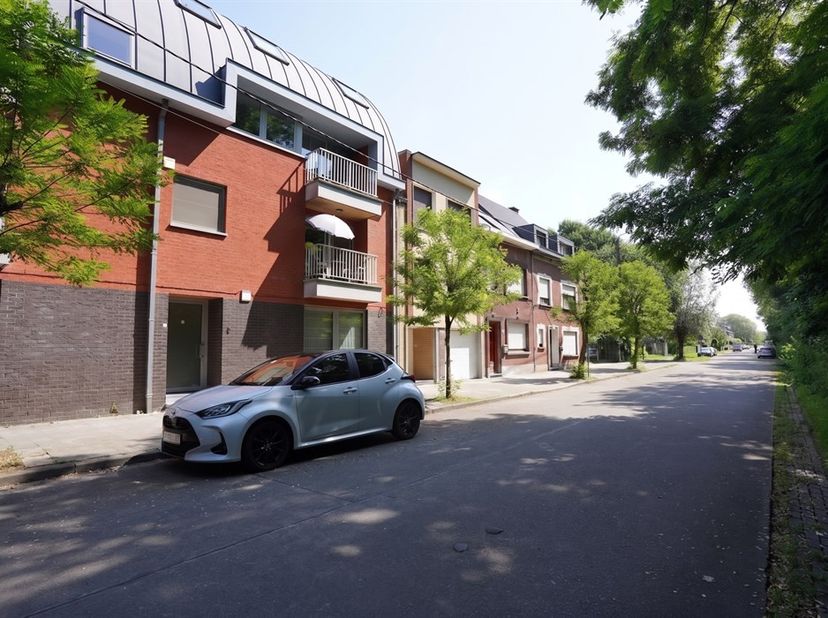 Bientôt disponible... Il arrive parfois qu'un appartement attire immédiatement l'attention. C'est le cas de celui-ci. Un appartement agréable doté d'u