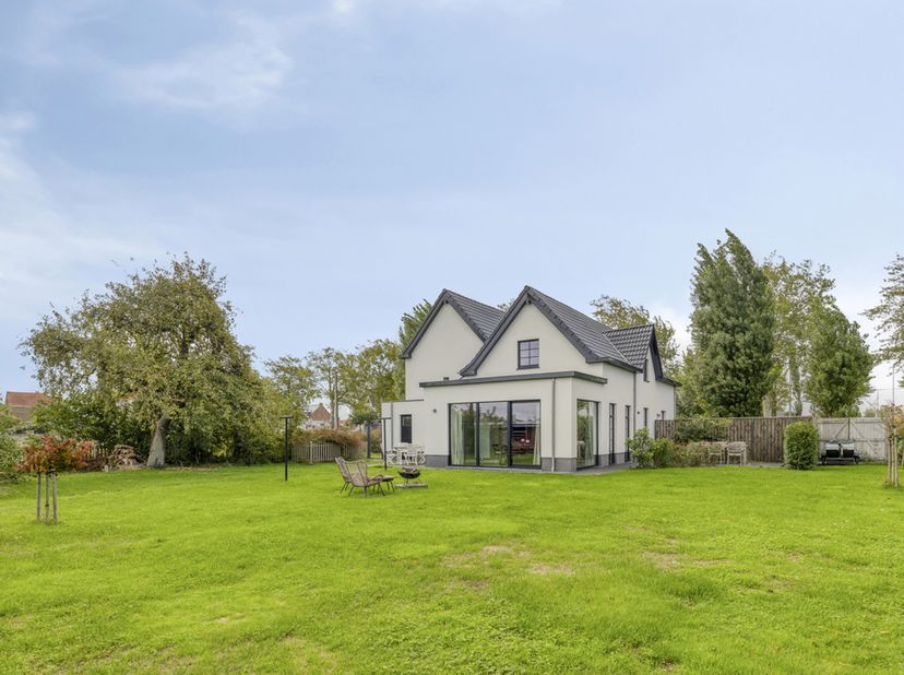 Huis te koop in Smekaertstraat 31,
                    8660 Adinkerke