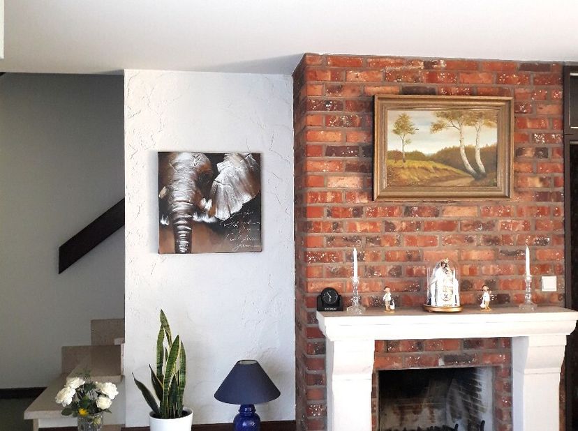 IN OPTIE! In het hart van Berbroek bevindt zich deze verrassend ruime woning met een doordachte indeling en tal van mogelijkheden.<br />
Op het gelijk