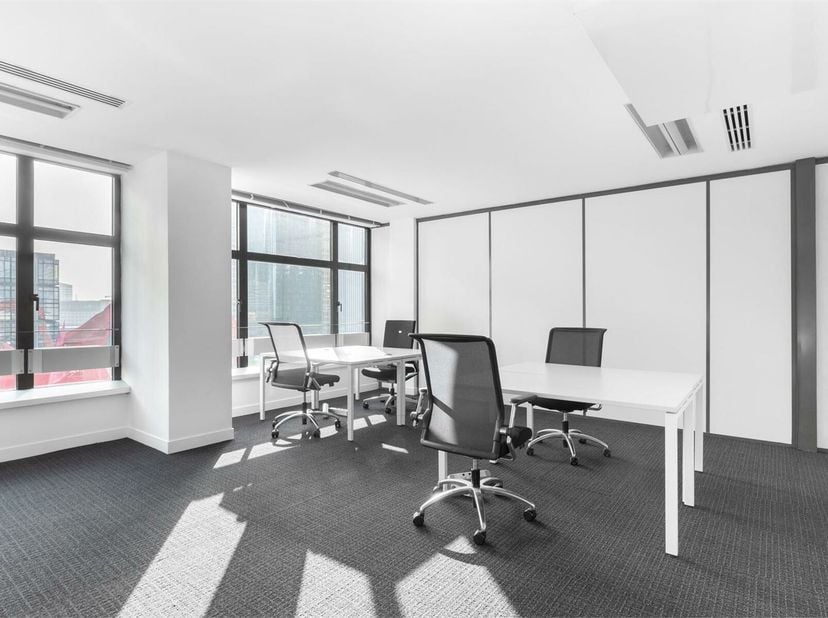 Bien professionnel à louer
                    à 8500 Kortrijk