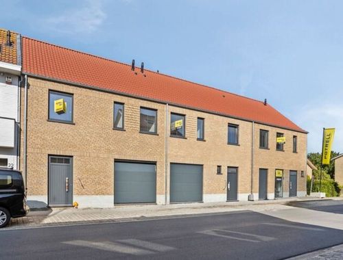                                         Maison à vendre à Veurne, € 299.000
