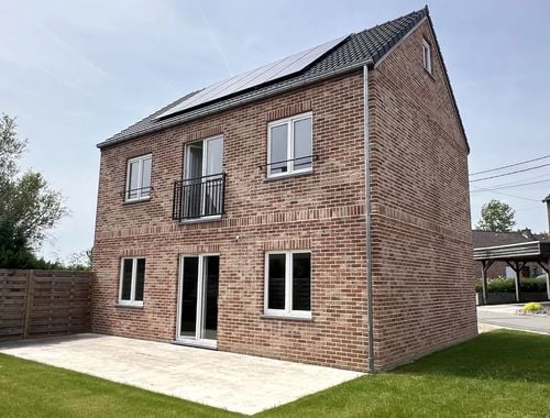                                         Villa te koop in Corbais, € 450.000
