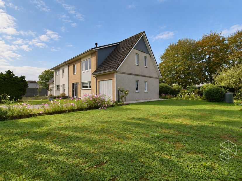 Huis te koop in Berenheemstraat 30,
                    8730 Beernem