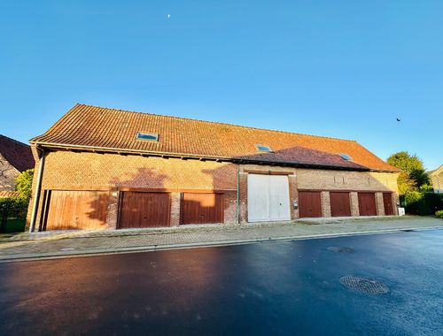                                         Entrepôt à vendre à Geluwe, € 175.000
