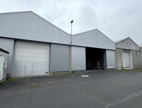                                         Bedrijfsgebouw te huur in Antwerpen, € 3.272
