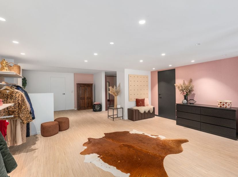 Bien professionnel à vendre
                    à 8750 Wingene