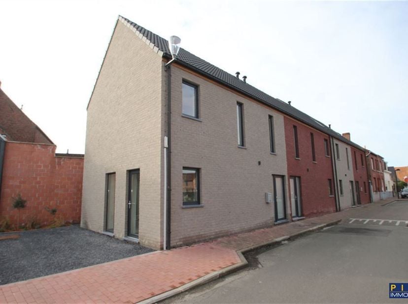 Huis te huur
                    in 7610 Rumes