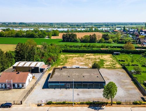                                         Rez-de-chaussée commercial à vendre à Rotem, € 797.000

