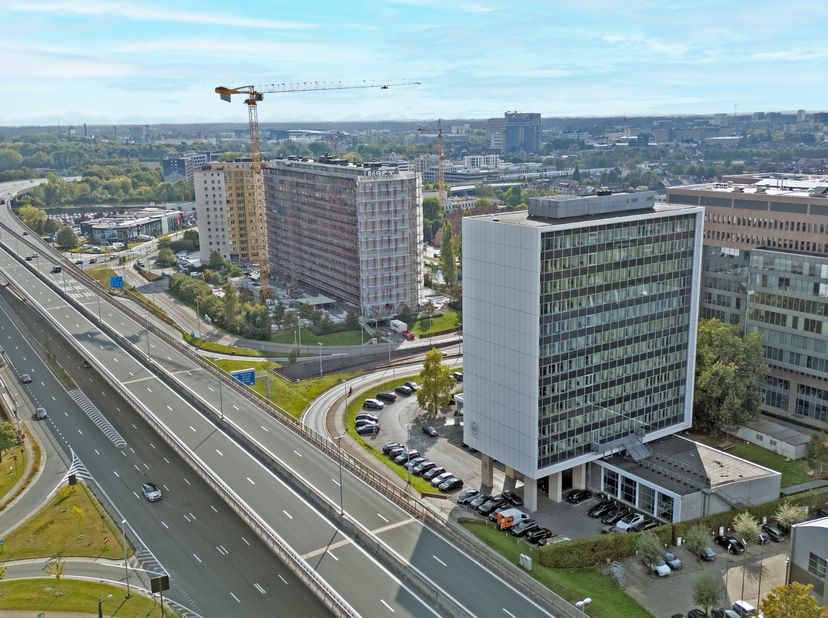 Bien professionnel à louer
                    à 9000 Gent