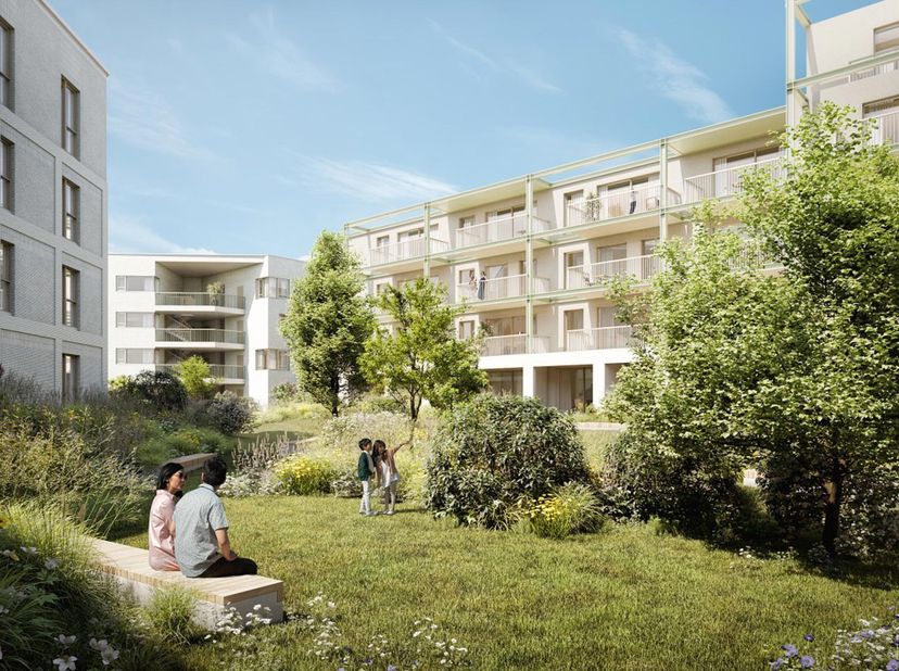 SINT-STEVENS-WOLUWE (dicht bij de grote verkeersaders, de NAVO, de luchthaven en de Europese wijk), op een groen terrein van 3 hectare aan de rand van