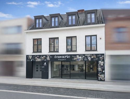                                         Bureaux à louer à Torhout, € 1.200
