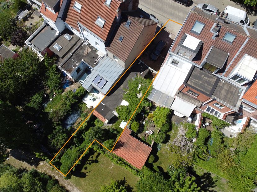 Info en bezoek plannen: Benoit – +32 491 74 58 34 – benoit@bytheway.be | WATERMAAL-BOSVOORDE — Gelegen in een rustige straat, op een boogscheut van he