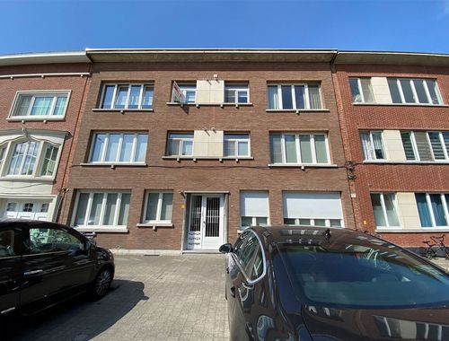                                         Appartement te huur in Mortsel, € 910
