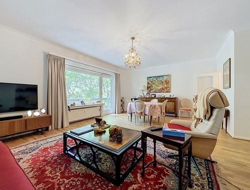                                         Appartement te koop in Ukkel, € 365.000

