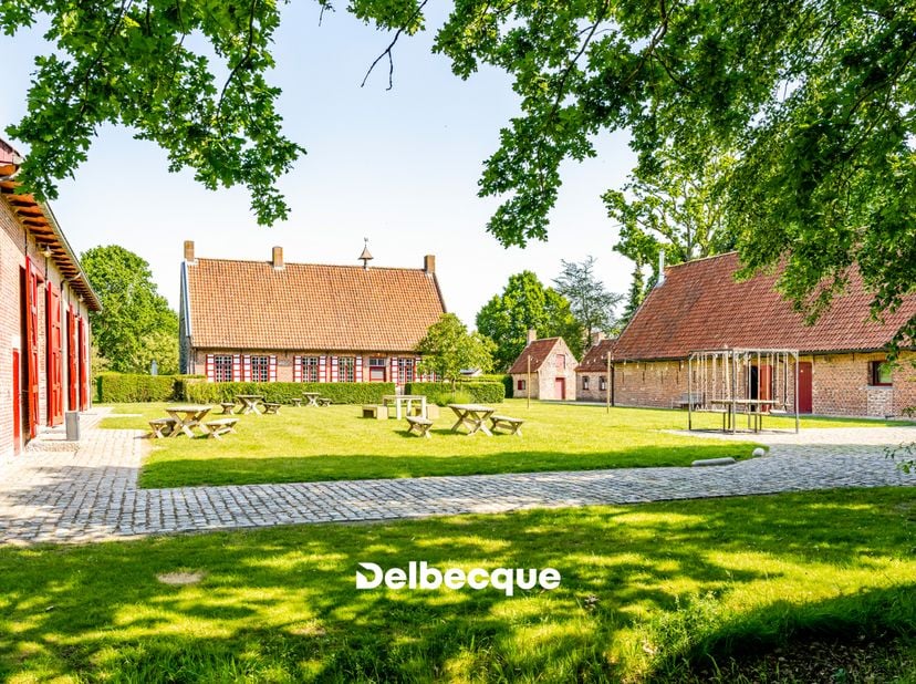 Bedrijfsvastgoed te koop in Zeedijkweg 20,
                    8210 Zedelgem
