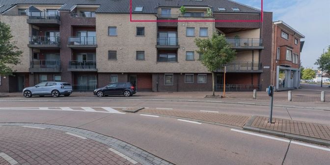 Appartement te koop in Koning Albertlaan 87 bus 32, 3680 Maaseik