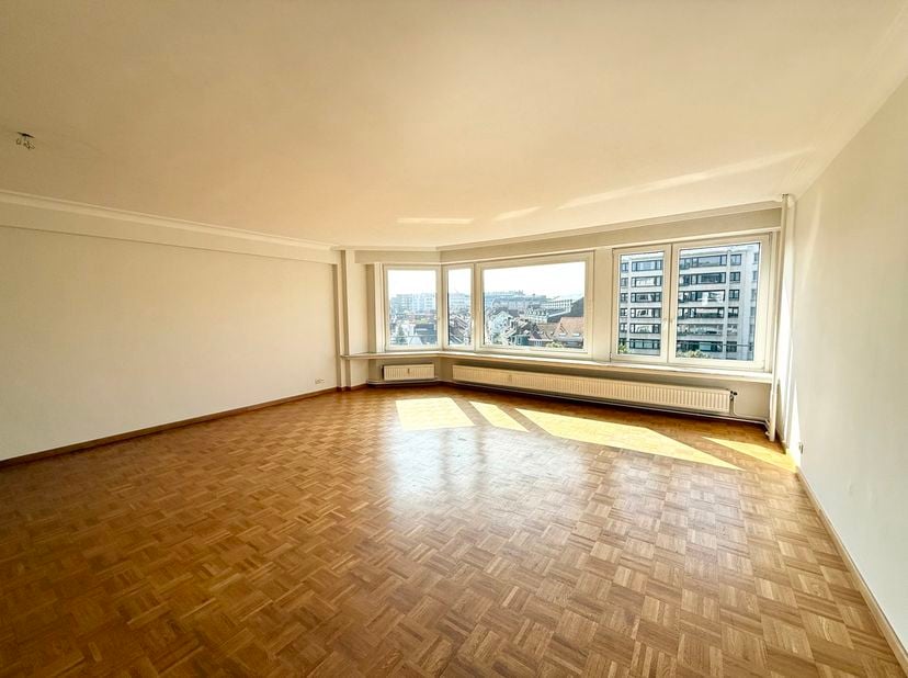 Appartement te koop in Square Marguerite 10,
                    1000 Brussel