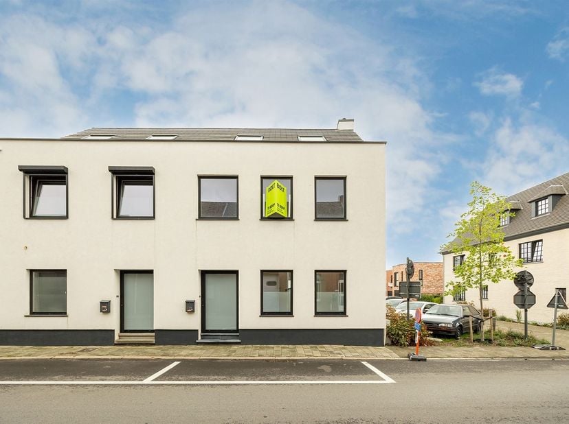 Huis te koop in Nieuwstraat 85B,
                    2840 Rumst