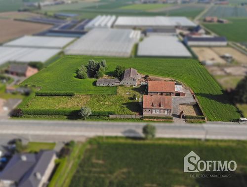                                         Boerderij te koop in Langemark, € 490.000
