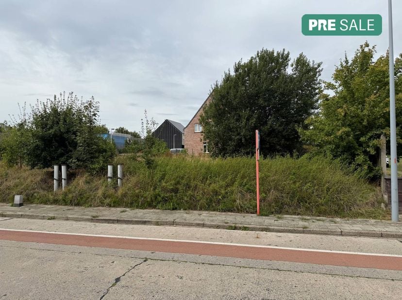 Grond te koop in Bellemstraat 83 bus A,
                    9880 Aalter