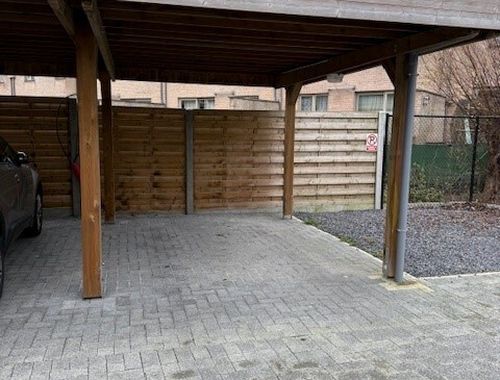                                         Place de stationnement à louer à Staden, € 50
