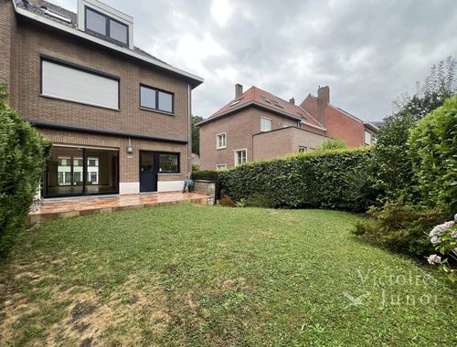                                         Woning te huur in Sint-Pieters-Woluwe, € 2.950
