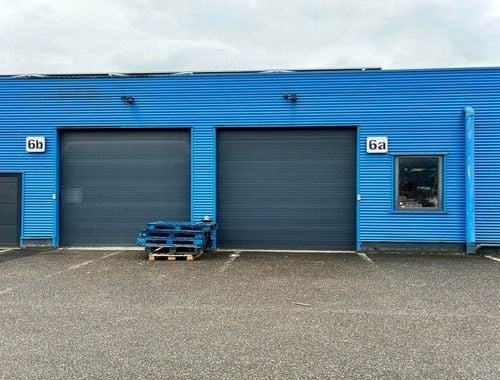                                         Bedrijfsgebouw te huur in Herentals, € 1.175

