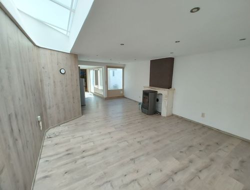                                         Kot-Kamer te huur in Iddergem, € 800

