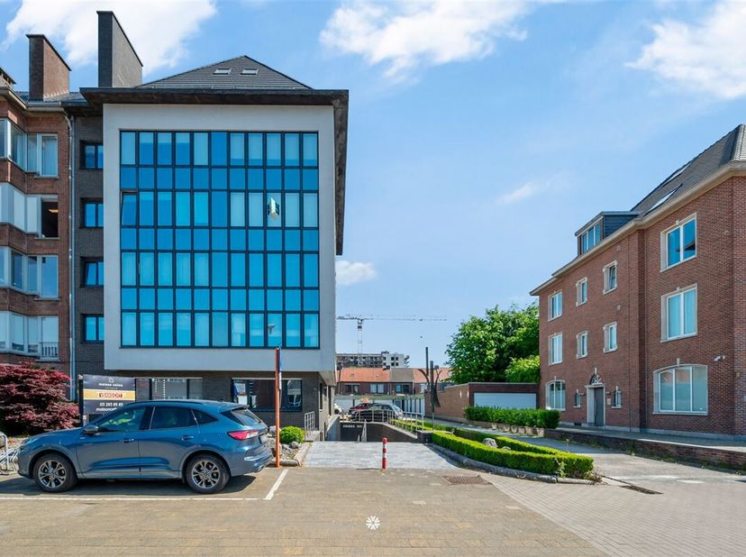 Appartement clé en main, lumineux et économe en énergie avec garage<br />
Vous êtes à la recherche d'un appartement prêt à l'emploi dans le centre de