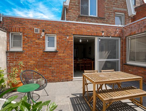                                         Maison à vendre à Sint-Andries, € 379.000
