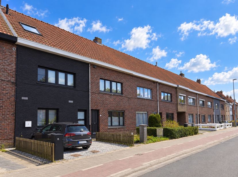 Huis te koop in Molenstraat 154 bus .,
                    9950 Waarschoot