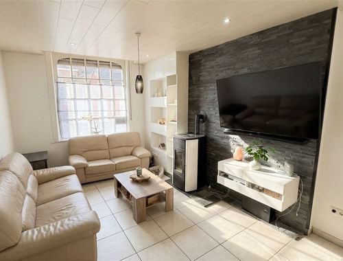                                         Woning te koop in Overboelare, € 200.000
