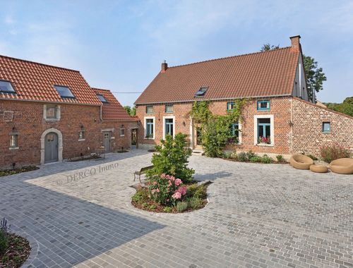                                         Hoeve te koop in Bierbeek, € 1.490.000
