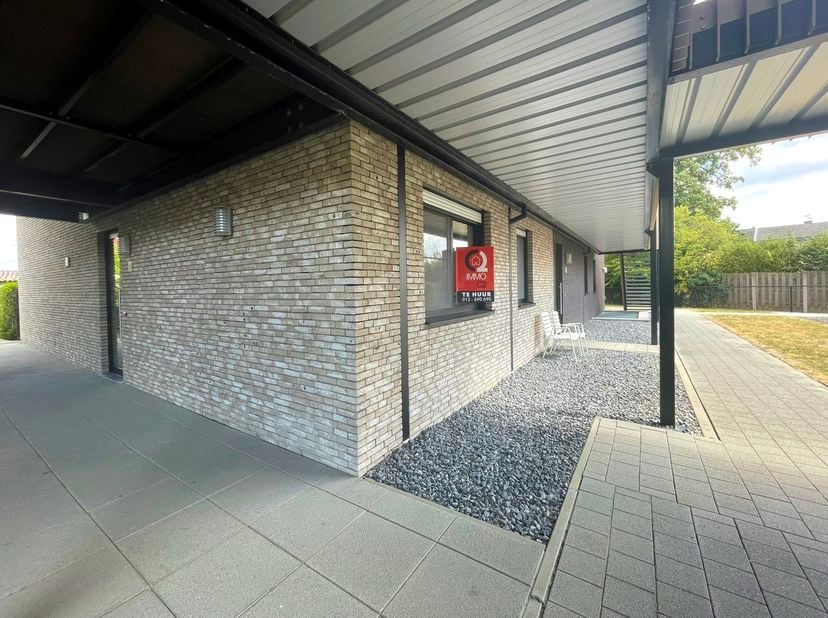 Duurzaam afgewerkt, spatieus én licht gelijkvloers appartement met zonneterras én tuin binnen residentie Leyndecker op een zeer rustige maar centrale