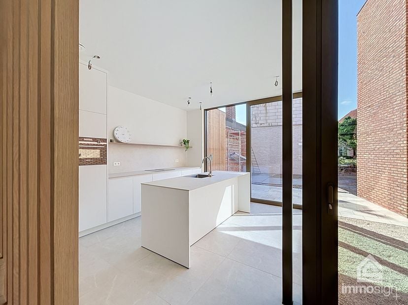 Huis te koop in Stationswal 21,
                    3960 Bree