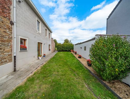                                         Maison à vendre à Velaine-sur-Sambre, € 199.000
