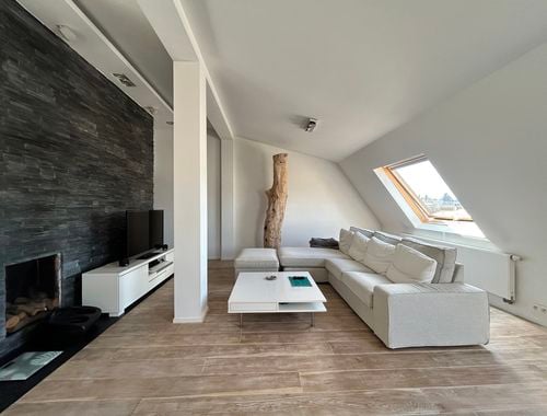                                         Appartement à louer à Ixelles, € 2.300
