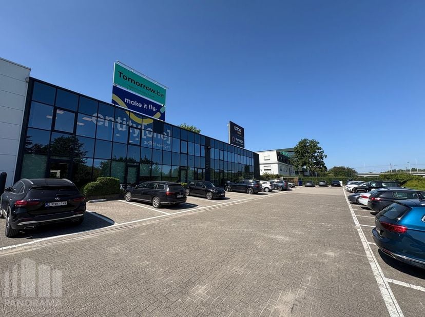 Bien professionnel à louer à Ottergemsesteenweg 439,
                    9000 Gent