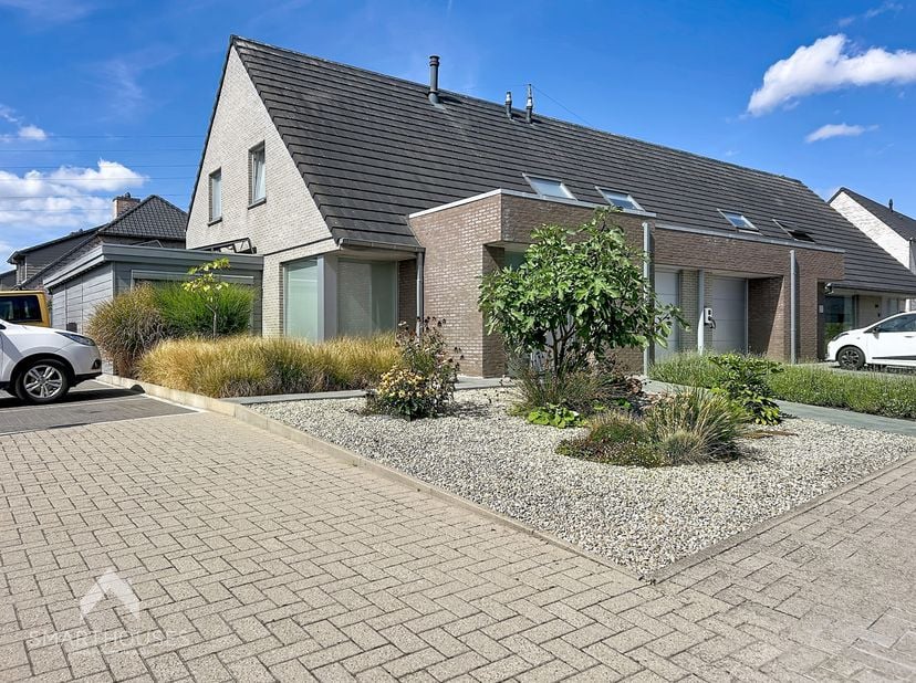 Huis te koop in Klaproosstraat 15,
                    8800 Roeselare