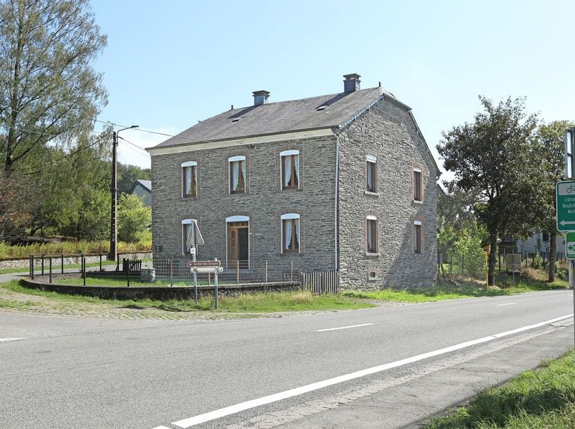 Huis te koop in Rue de Plannois 2,
                    6887 Herbeumont
