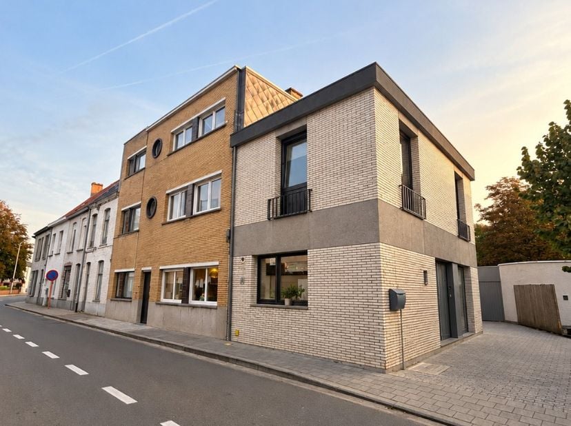 Huis te koop in Rijselstraat 4,
                    8760 Meulebeke