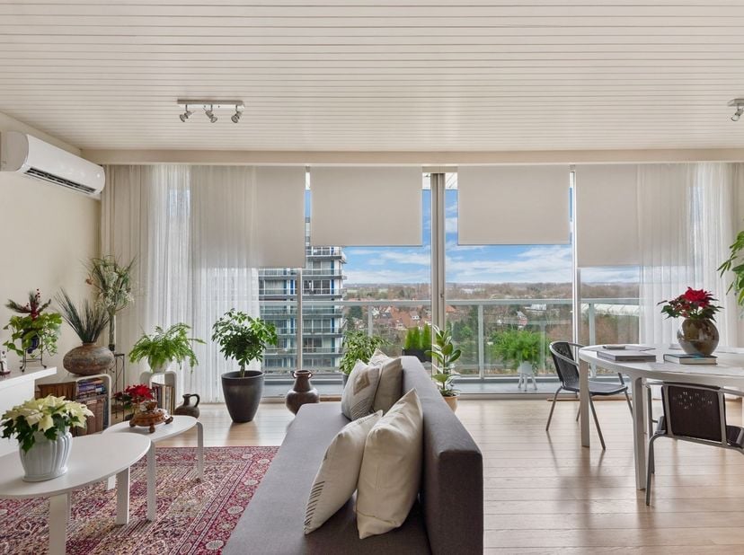 Verhuurd appartement in uitstekende staat van onderhoud op een goede locatie<br />
<br />
Ligging: Centraal gelegen: op de Fruithoflaan te Berchem,