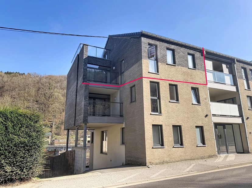 EasyHome a le plaisir de vous présenter ce superbe duplex, situé à Theux au dernier étage avec ascenseur dun immeuble récent (construction 2017), à de