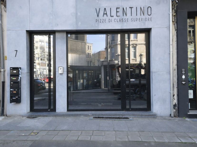 Bien professionnel à vendre
                    à 2018 Antwerpen