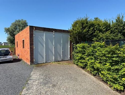                                         Opslagplaats te huur in Sint-Amands, € 350
