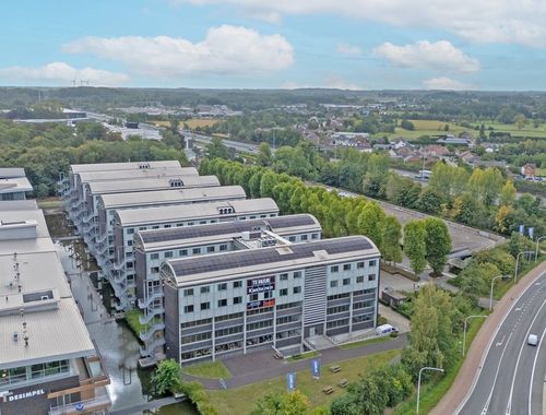                                         Espace de bureaux à louer à Merelbeke, € 7.517
